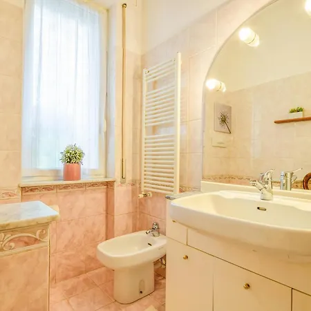 1 Bedroom Cozy In Nervi Genua