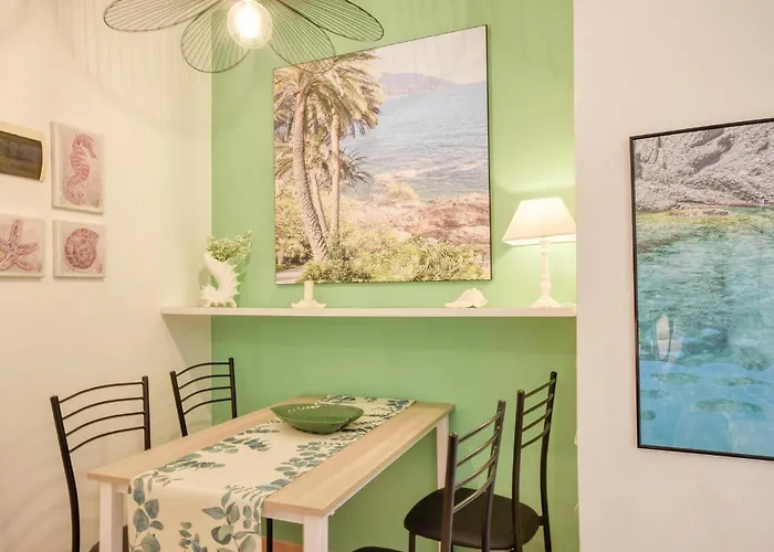 Lovely In Nervi With Wifi Apartament